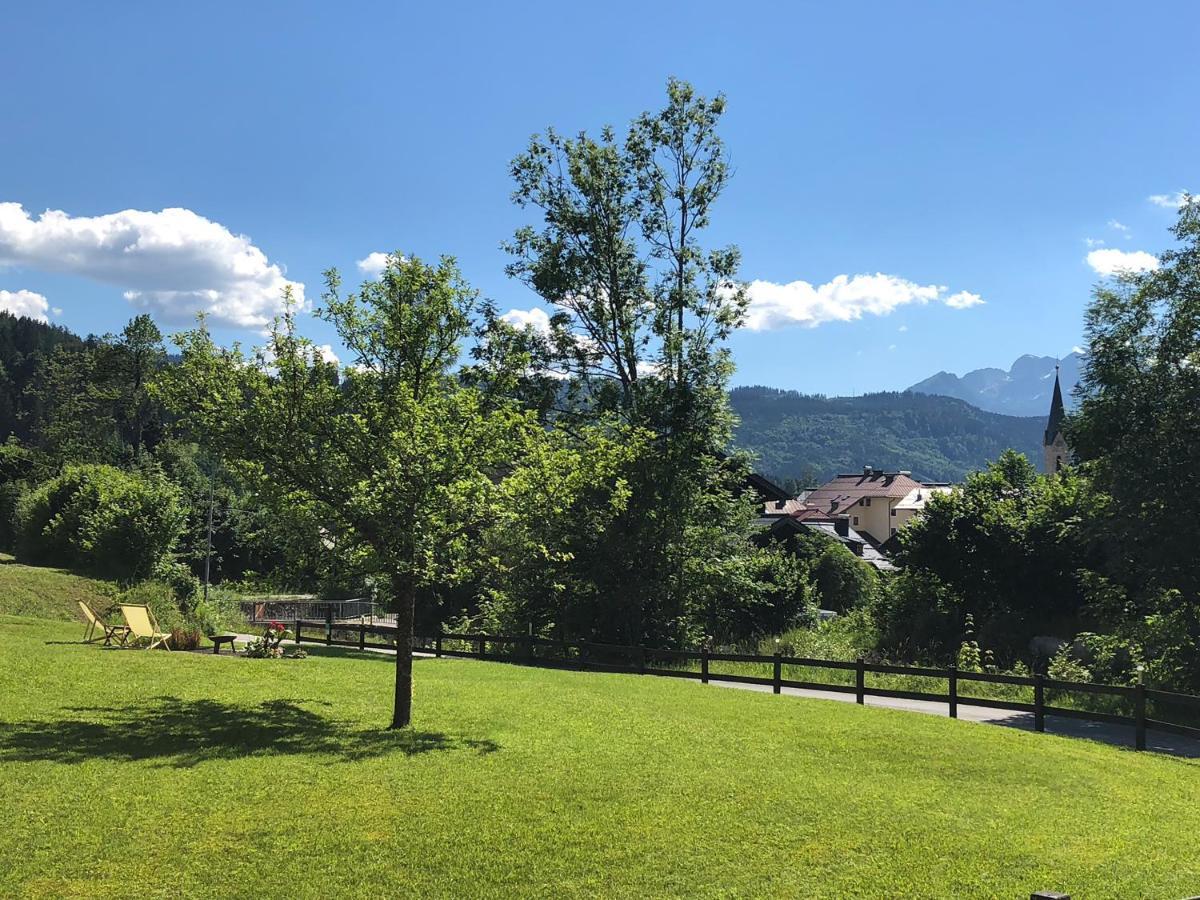 Hotel Kronenhirsch Russbach am Pass Gschütt Esterno foto
